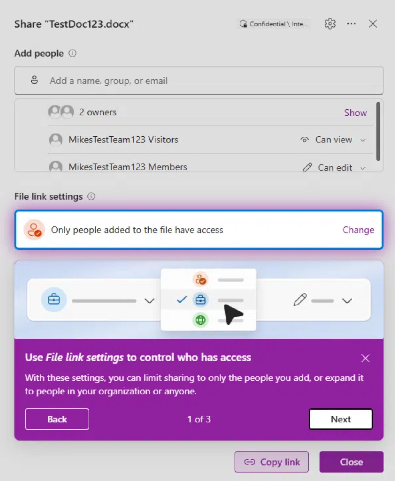 Fenêtre de partage d’un document Word dans Microsoft 365 : réglage « Only people added to the file have access » et bulle d’aide présentant les paramètres de lien du fichier.